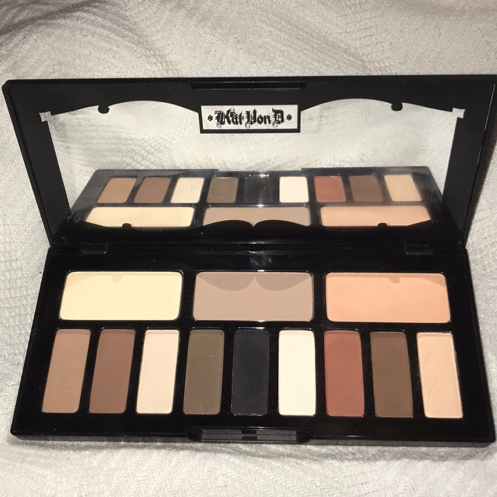 Two Palettes - Picture 3 of 6